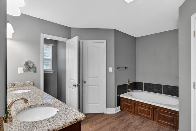 720 Haggerty Road, Karnack, TX 75661