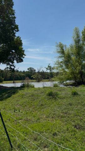720 Haggerty Road, Karnack, TX 75661