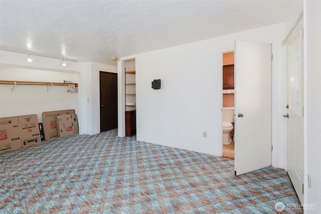 3236 NW Gillard Place, Seabeck, WA 98380