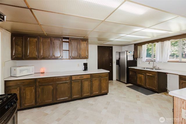 3236 NW Gillard Place, Seabeck, WA 98380