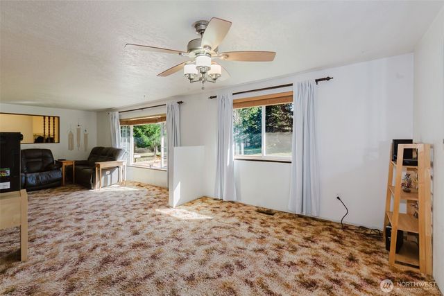 3236 NW Gillard Place, Seabeck, WA 98380