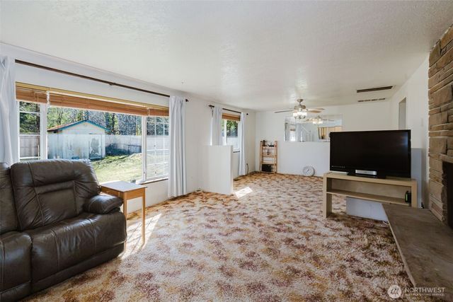 3236 NW Gillard Place, Seabeck, WA 98380