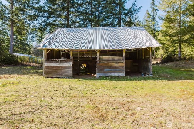 3236 NW Gillard Place, Seabeck, WA 98380