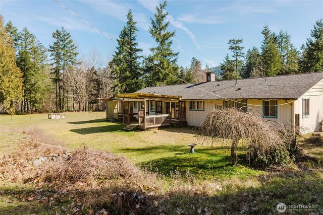 3236 NW Gillard Place, Seabeck, WA 98380