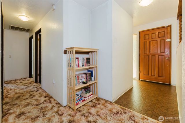 3236 NW Gillard Place, Seabeck, WA 98380