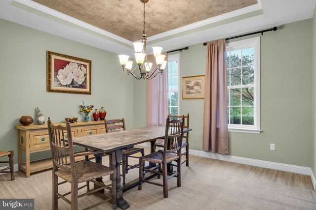 7433 VIEW CREST DR, Harrisburg, PA 17112