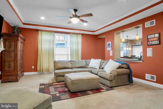 7433 VIEW CREST DR, Harrisburg, PA 17112