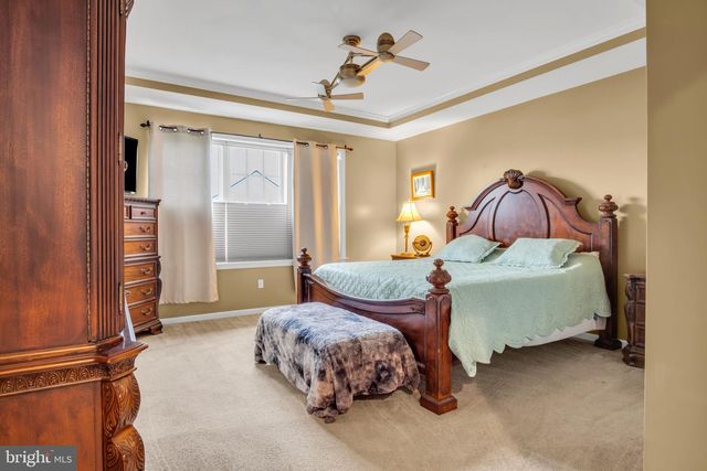 7433 VIEW CREST DR, Harrisburg, PA 17112