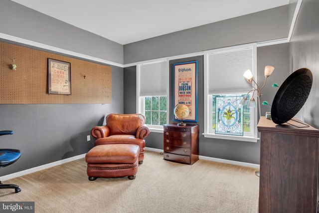 7433 VIEW CREST DR, Harrisburg, PA 17112