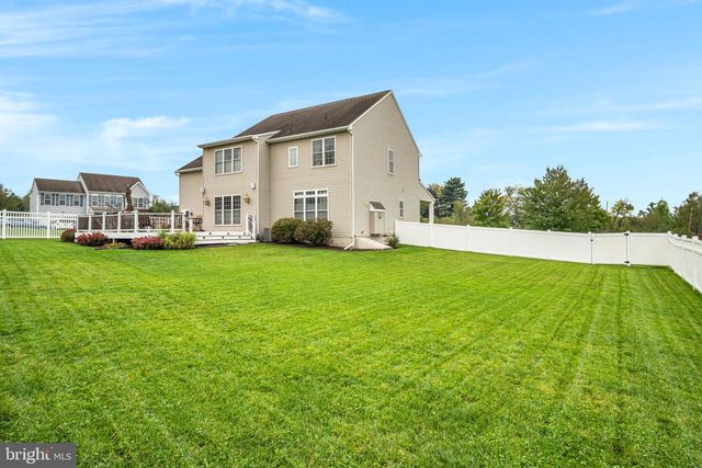 7433 VIEW CREST DR, Harrisburg, PA 17112