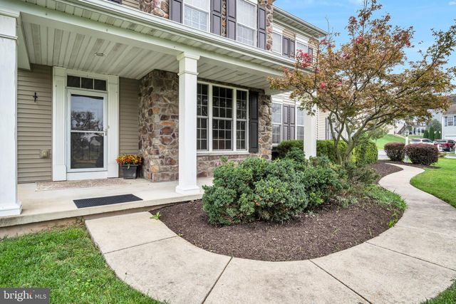7433 VIEW CREST DR, Harrisburg, PA 17112