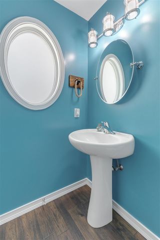 943 W Savidge Street, Spring Lake, MI 49456