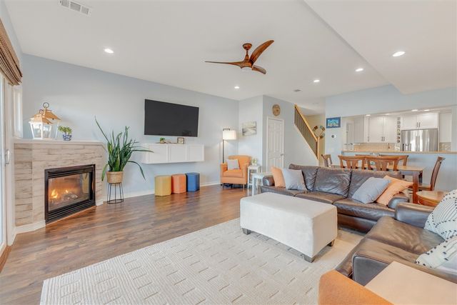 943 W Savidge Street, Spring Lake, MI 49456