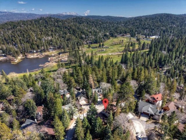 26599 Placer, Lake Arrowhead, CA 92352