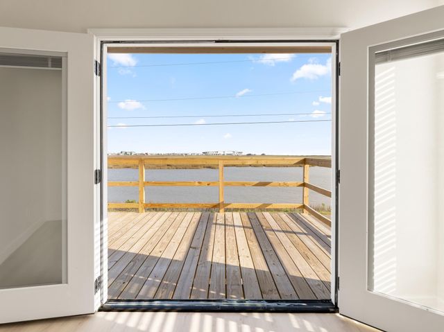 265 County Road 209, Sargent, TX 77414