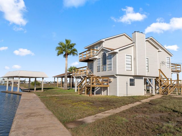 265 County Road 209, Sargent, TX 77414