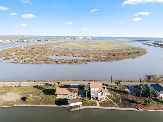 265 County Road 209, Sargent, TX 77414