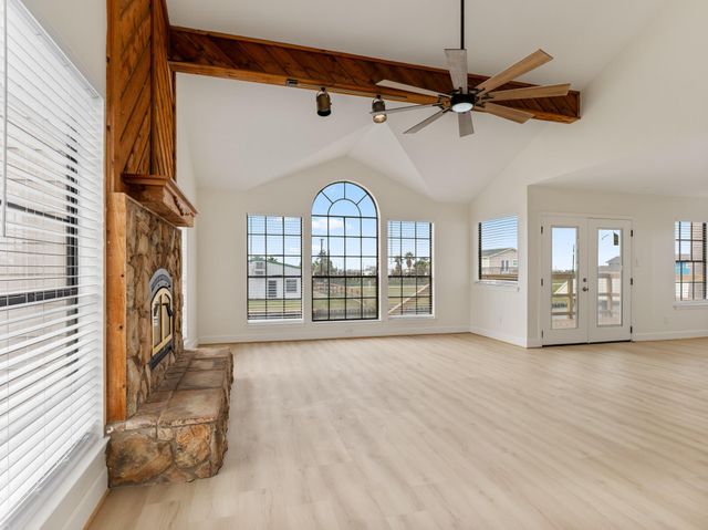 265 County Road 209, Sargent, TX 77414