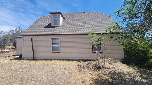 608 W 4th St, Walsenburg, CO 81089