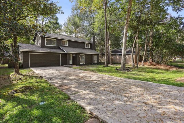 68 NE Yewleaf Road, The Woodlands, TX 77381