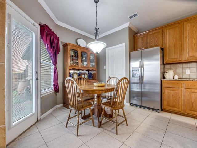 1605 San Carlos Drive, Van Alstyne, TX 75495