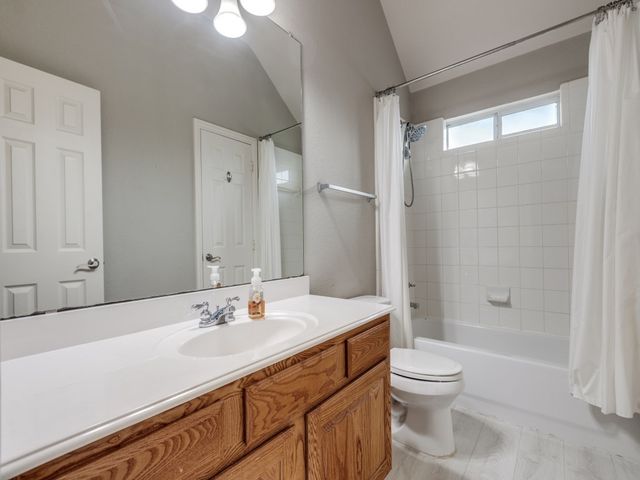 1605 San Carlos Drive, Van Alstyne, TX 75495