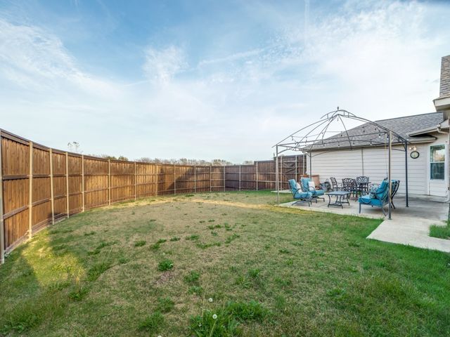 1605 San Carlos Drive, Van Alstyne, TX 75495
