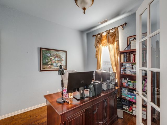 1605 San Carlos Drive, Van Alstyne, TX 75495