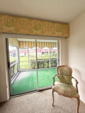 734 Nantucket Circle, Lake Worth, FL 33467