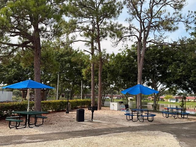 734 Nantucket Circle, Lake Worth, FL 33467