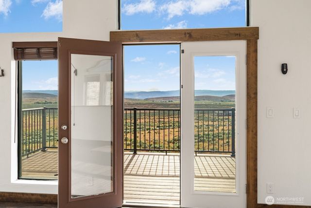 1171 Sage Hills Drive, Ellensburg, WA 98926