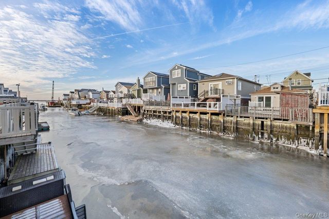 19 W 13th Road, Broad Channel, NY 11693