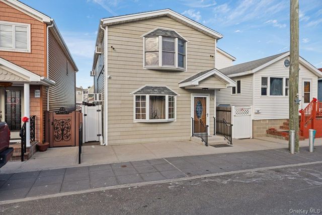 19 W 13th Road, Broad Channel, NY 11693