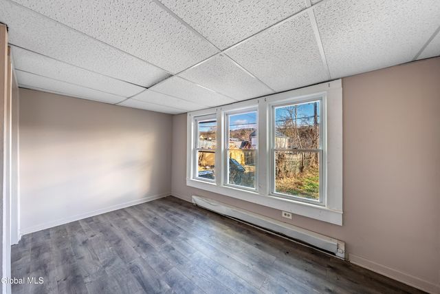 356 4th Avenue, Troy, NY 12182