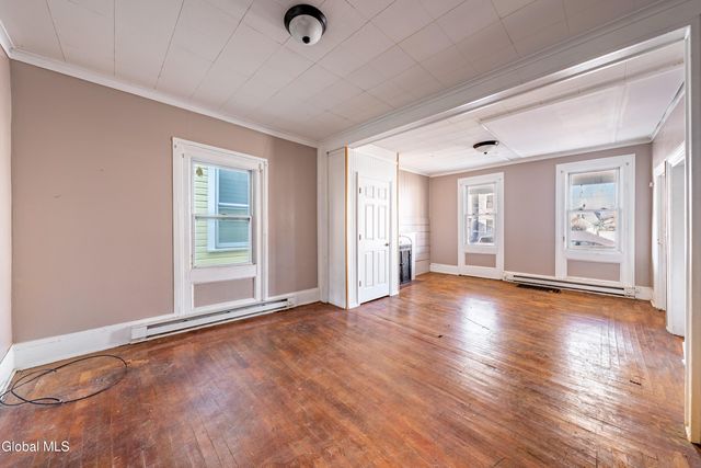 356 4th Avenue, Troy, NY 12182