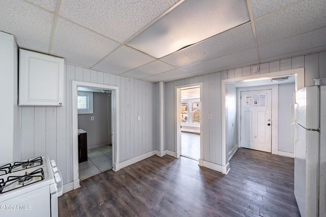 356 4th Avenue, Troy, NY 12182