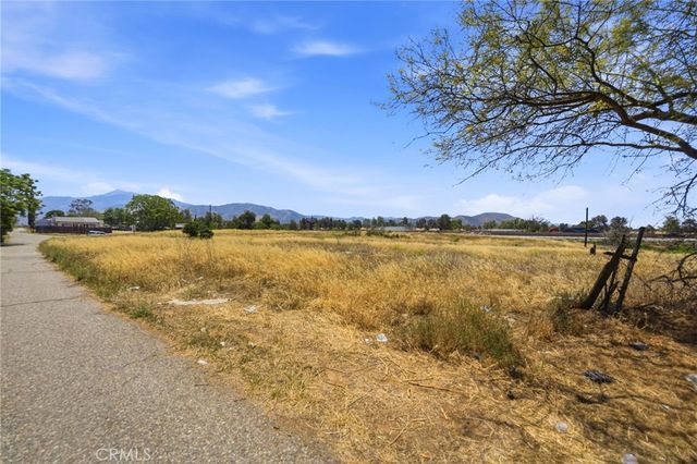 5242 C Street, Banning, CA 92220