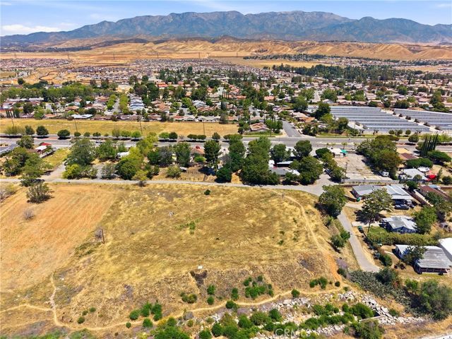5242 C Street, Banning, CA 92220