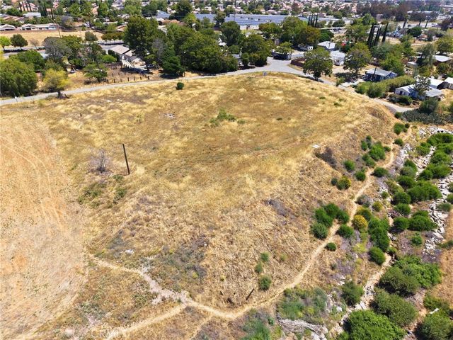 5242 C Street, Banning, CA 92220