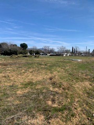 5242 C Street, Banning, CA 92220