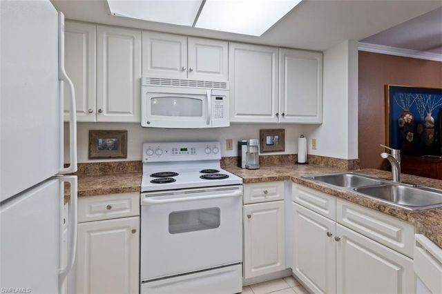 3100 Seasons WAY 111, Estero, FL 33928
