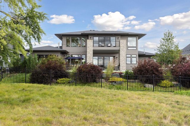 1820 Annika Drive N, Lake Elmo, MN 55042