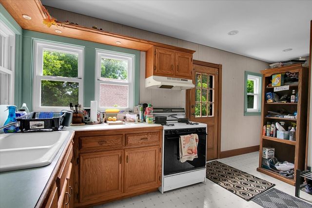 23119 CENTRAL PARK Avenue, Richton Park, IL 60471
