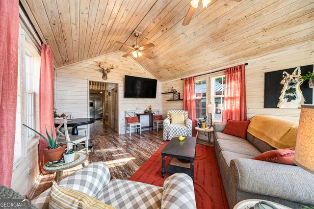 664 River Vista Drive, Dillard, GA 30537