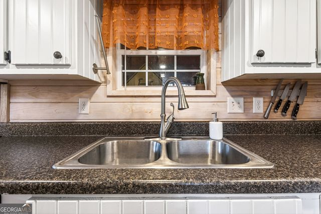 664 River Vista Drive, Dillard, GA 30537