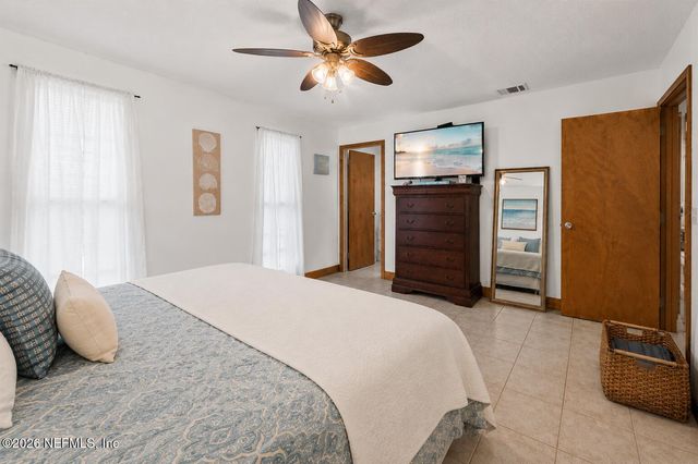 1048 LAKE ASBURY Drive, Green Cove Springs, FL 32043