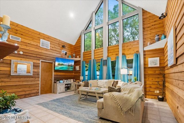 1048 LAKE ASBURY Drive, Green Cove Springs, FL 32043