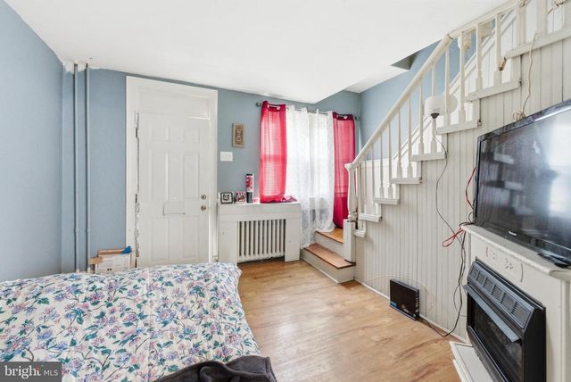 1079 TRENT RD, Camden, NJ 08104