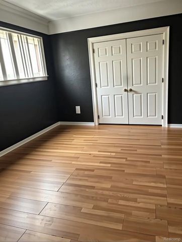 5935 Yorkshire Road, Detroit, MI 48224