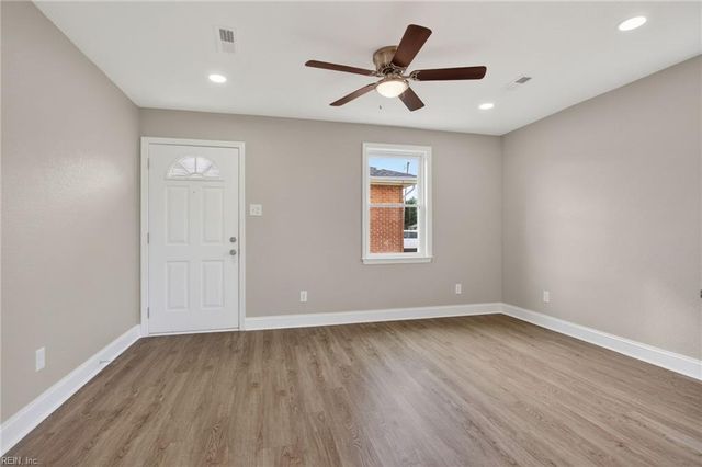 2713 Hickory ST, Portsmouth, VA 23707